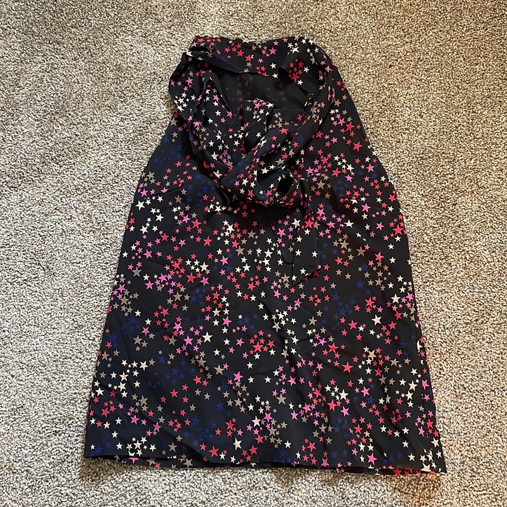 Trina turk sleeveless blouse ASO Lucy Hale size 0
